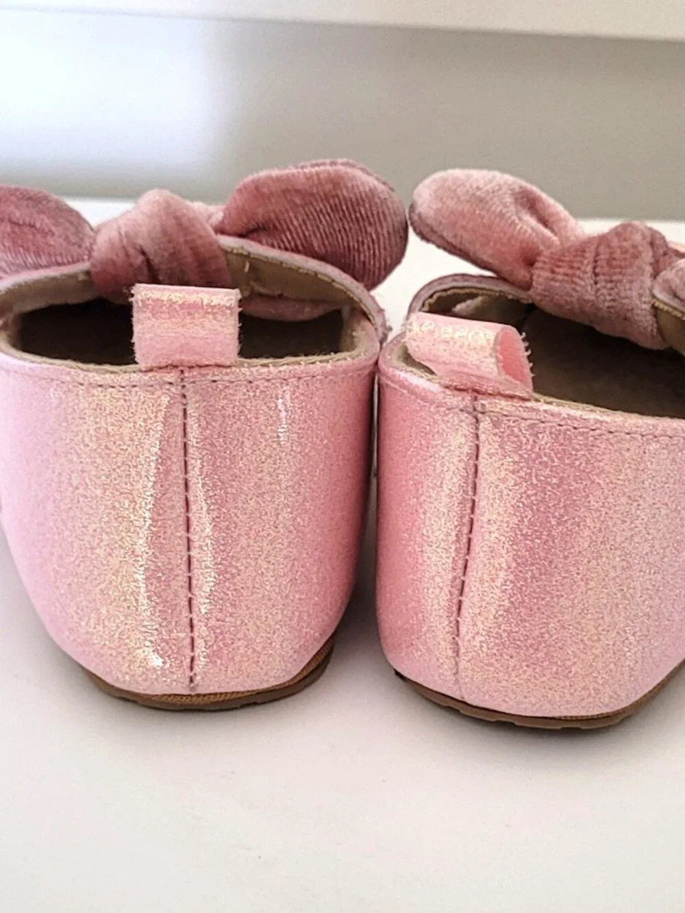 Nuby Pink Sparkle Velvet Bow Shoes
